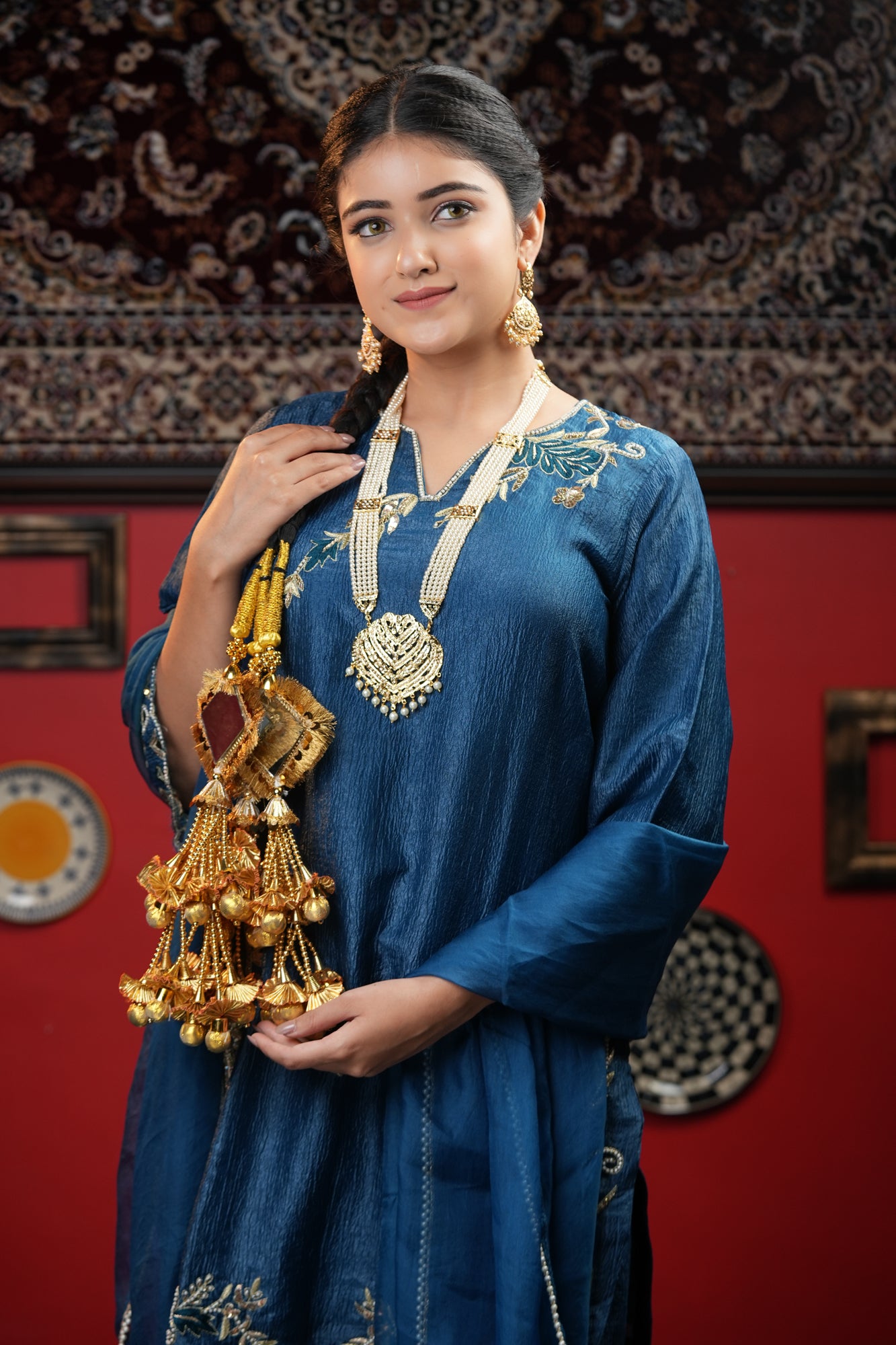 Double Tassel Mirror Paranda