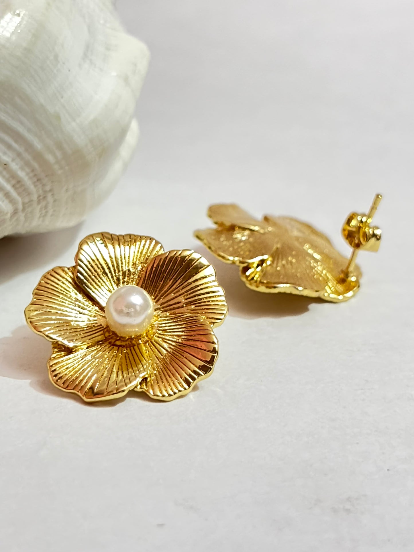 Noora Gold Bloom Studs