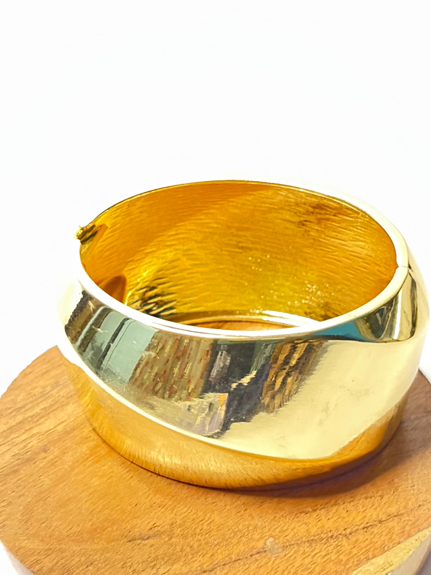 Noora Araz 18K Gold-Plated Kada – Anti-Tarnish | Openable Lock