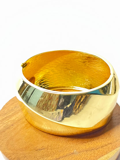 Noora Araz 18K Gold-Plated Kada – Anti-Tarnish | Openable Lock